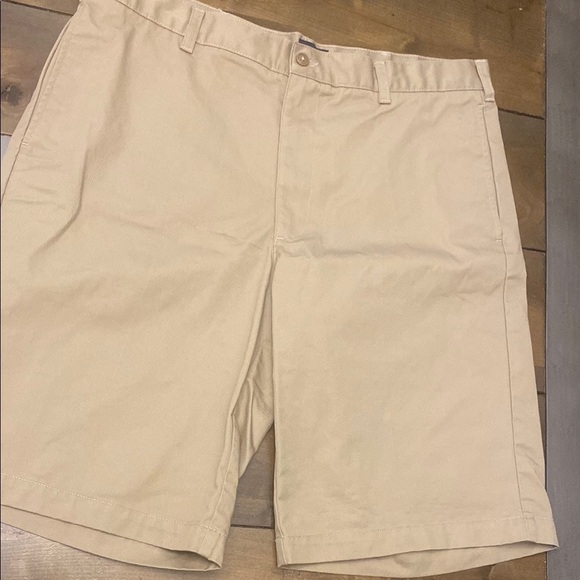 Lands end khaki flat front shorts size 36 - Picture 5 of 5